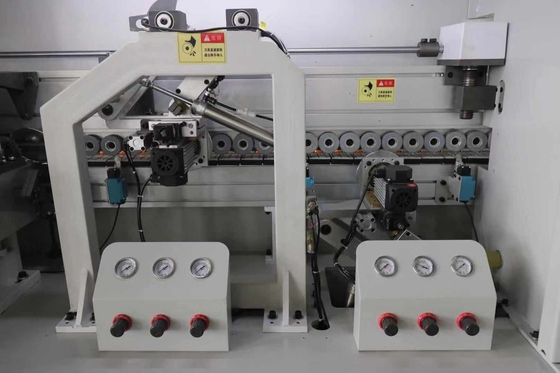 0.75KW * 4 Trimming Motor Automatic Edge Banding Machine for Manufacturing Plants